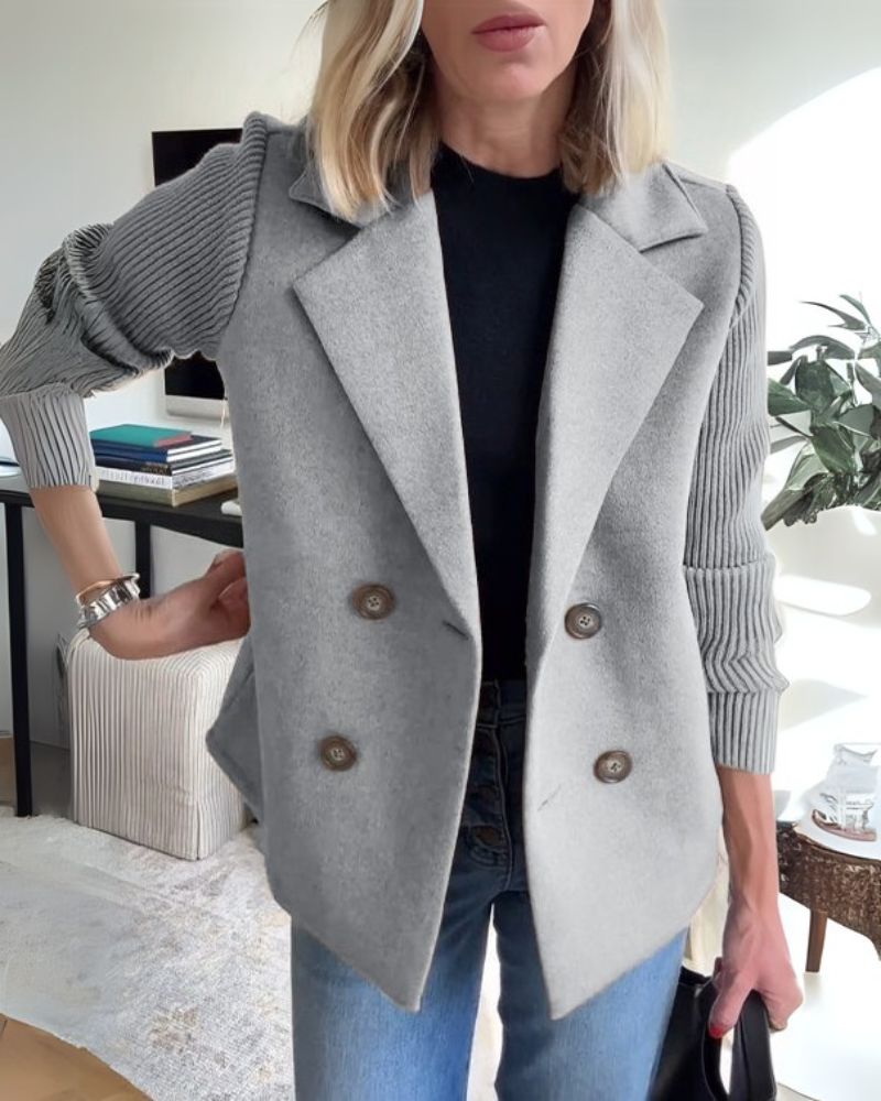 Margaux | Veste ajustée casual à volants et boutons
