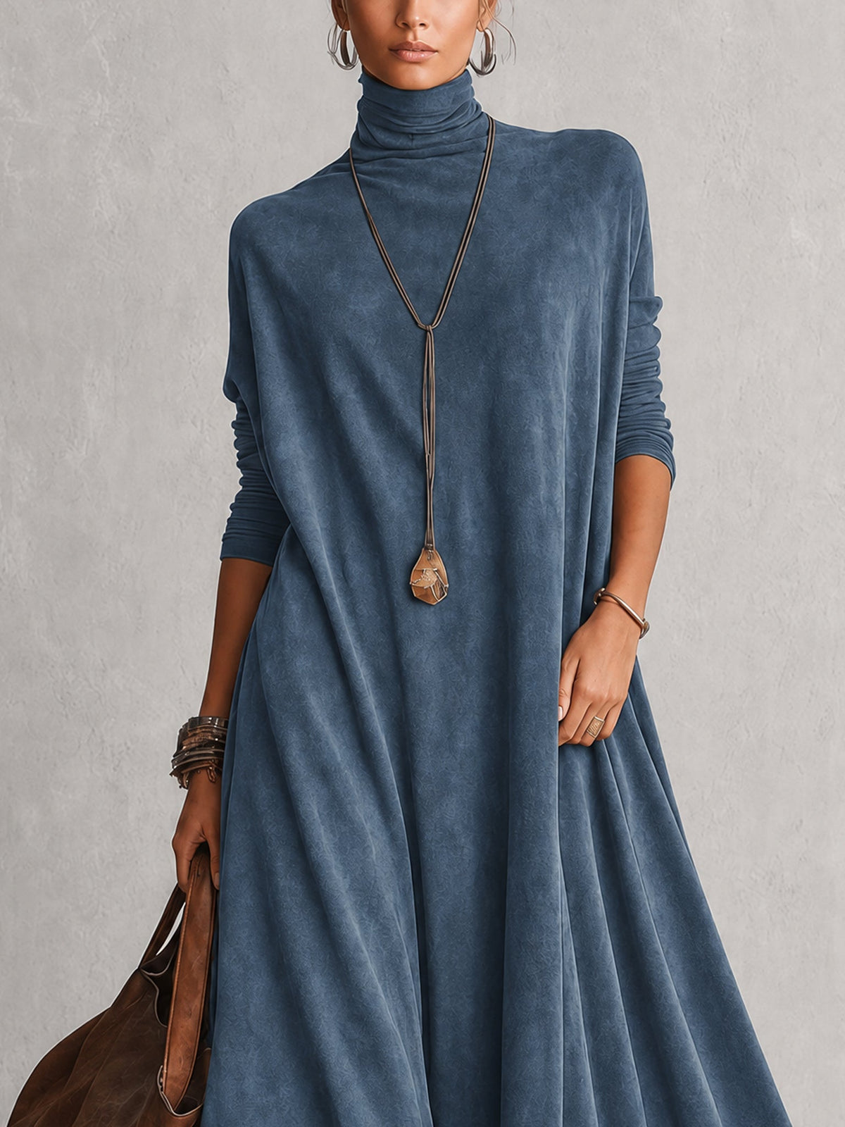 Colette | Robe Longue Effet Daim à Ourlet en Dentelle