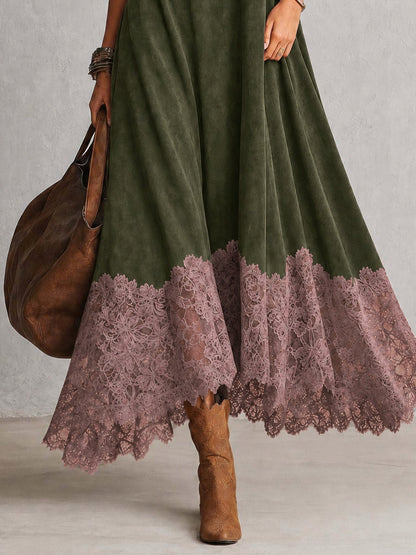 Colette | Robe Longue Effet Daim à Ourlet en Dentelle