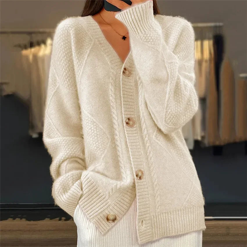 Lena | Cardigan doux à boutons en pur cachemire