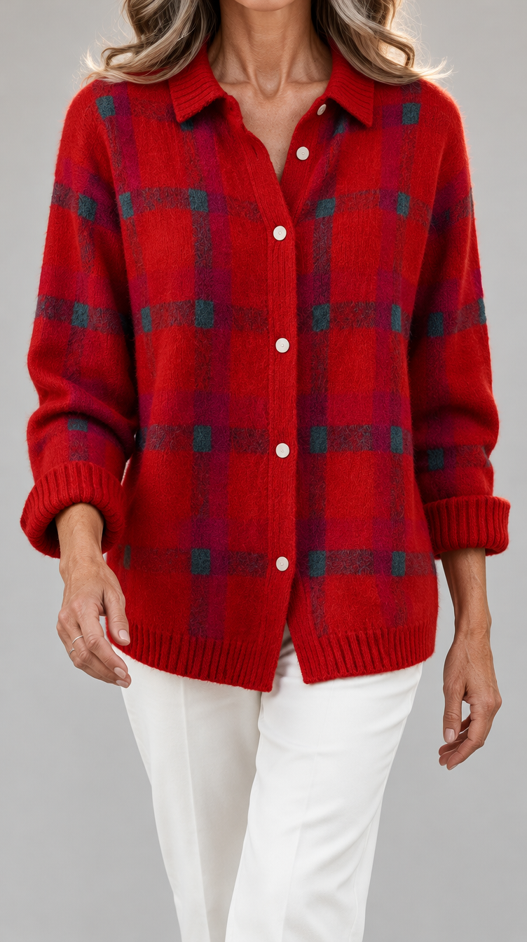 Ghislaine | Cardigan en Maille à Carreaux rouge – photo portée