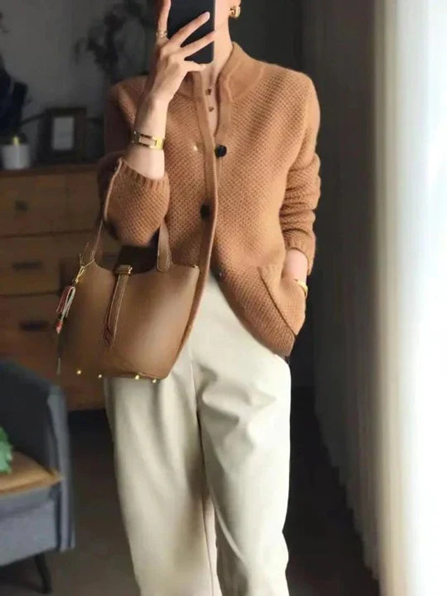 Penelope | Cardigan en maille de laine à boutons